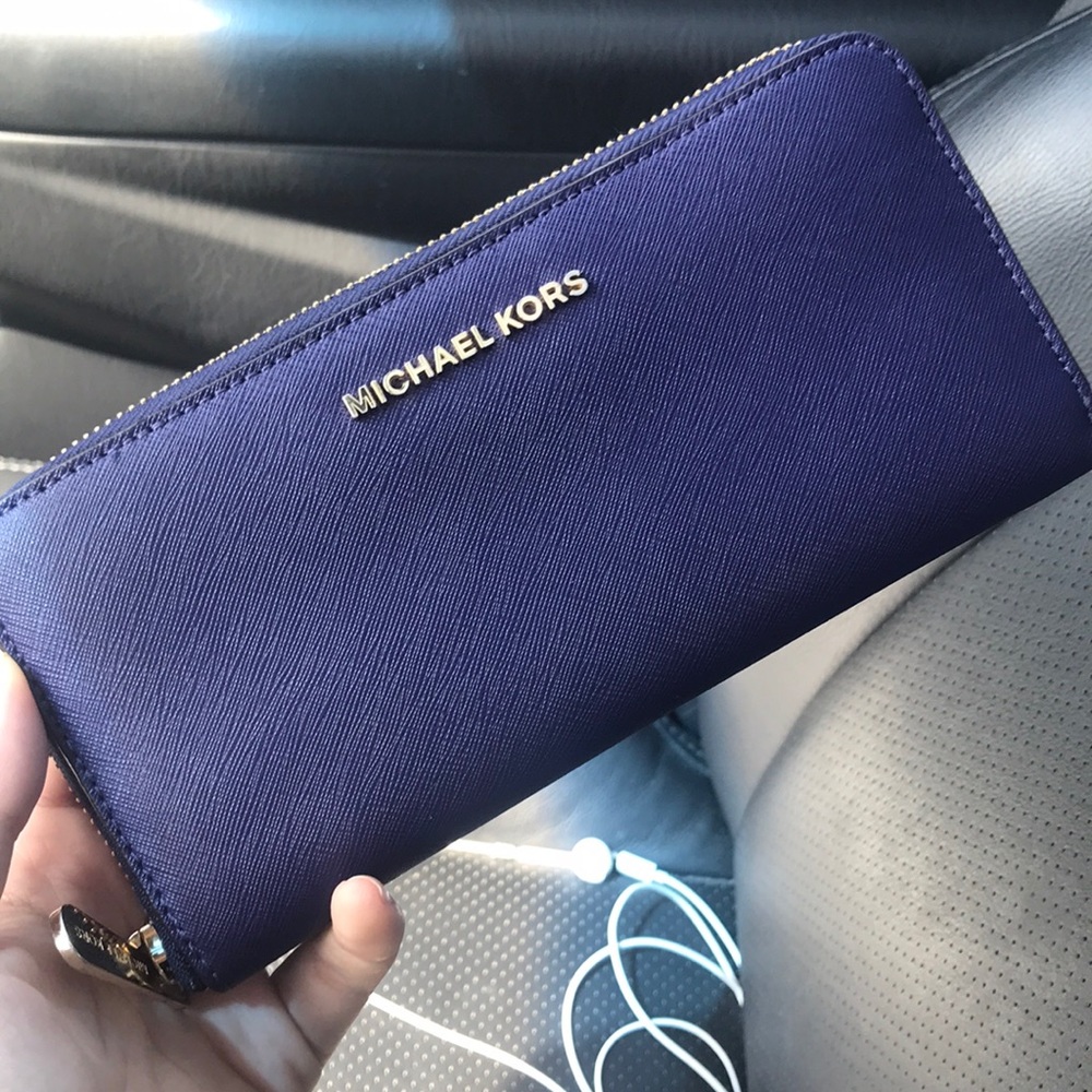Michael Kors Saffinao Leather Wallet